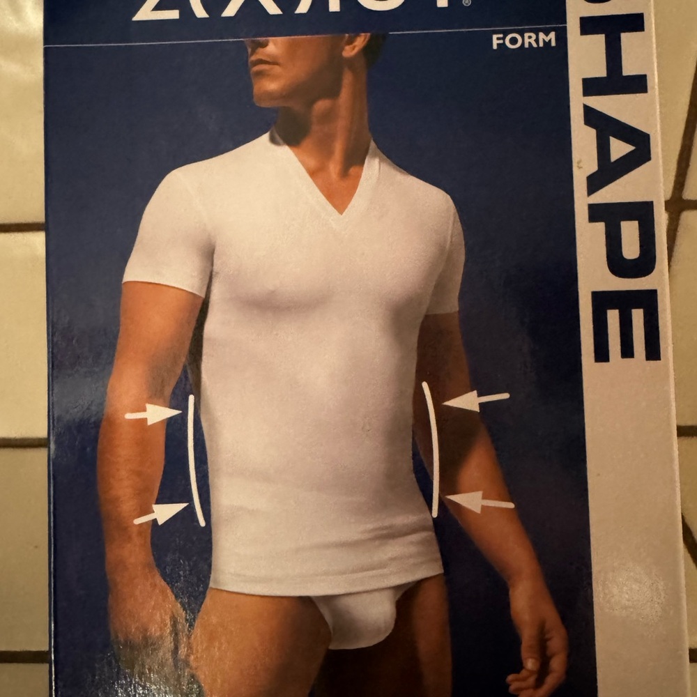 New - Form-Fit Men’s Shaping V-Neck Tee - White